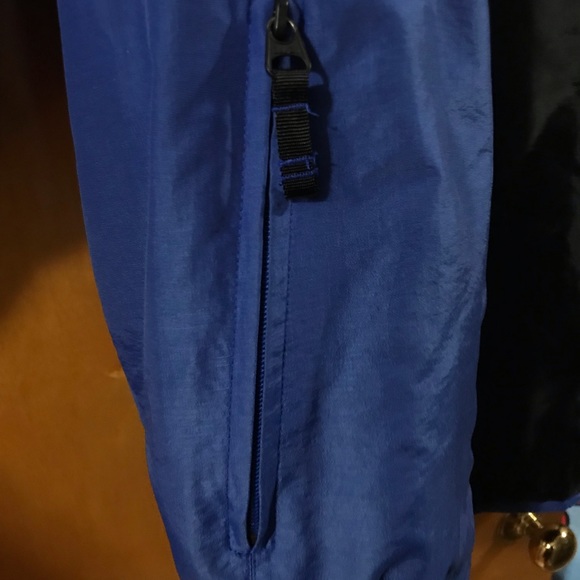 Men’s jacket.  From smoke free and pet free home.  XXL. Sturdy zippers - Picture 5 of 10